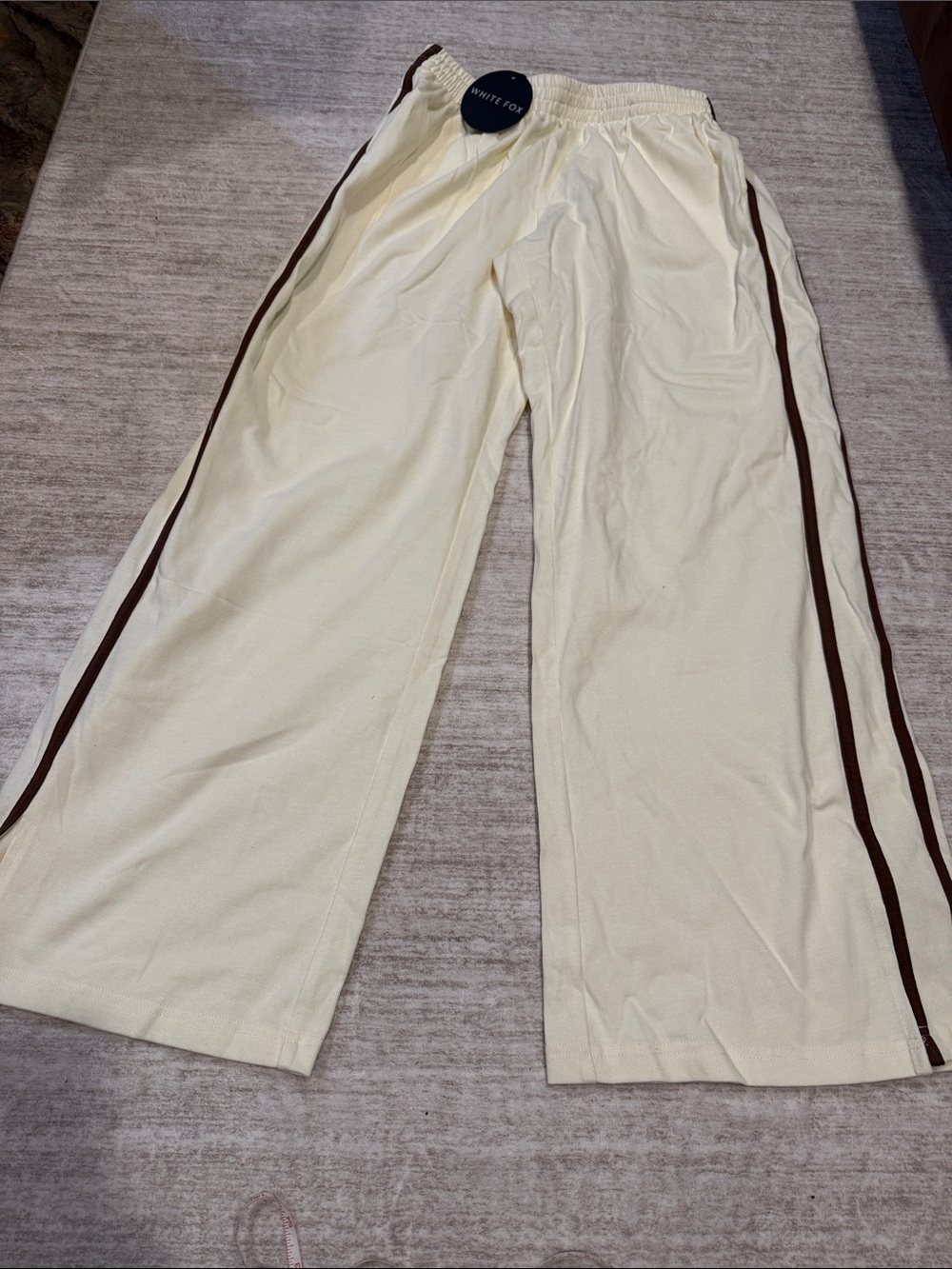 NWT White Fox Make Me Promises Pants Cream womens medium - Picture 10 of 14